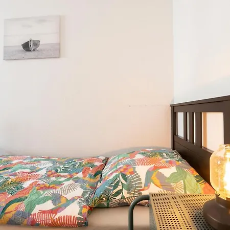Mittendrin, Tolles Balkon-apartment *