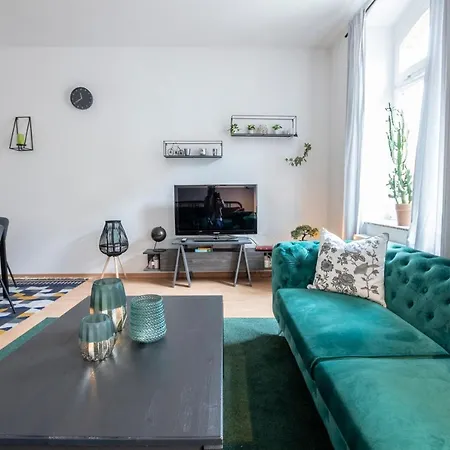 Mittendrin, Tolles Balkon-apartment Apartamento Zwickau