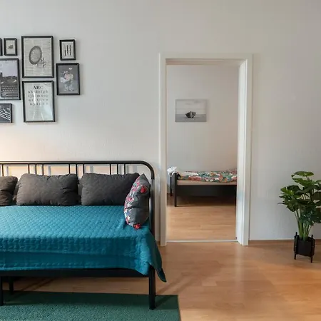 Mittendrin, Tolles Balkon-apartment