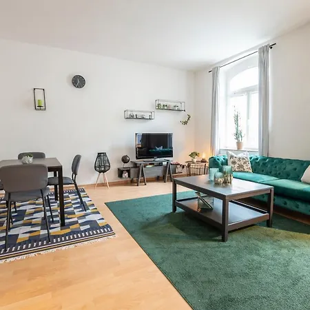 Mittendrin, Tolles Balkon-apartment Zwickau