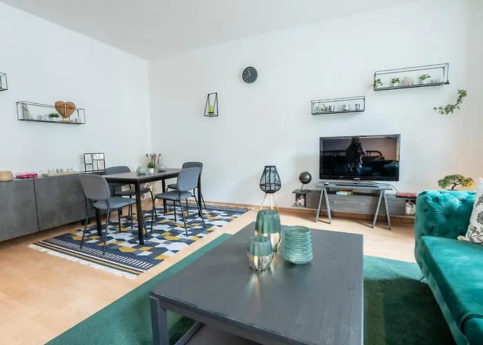 Mittendrin, Tolles Balkon-apartment اتسوكو