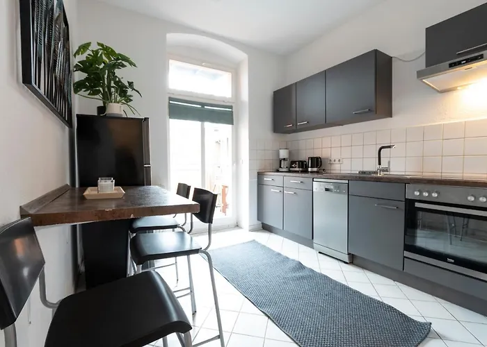Mittendrin, Tolles Balkon-apartment شقة اتسوكو
