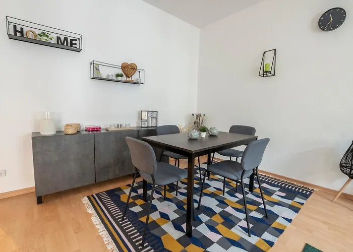 شقة Mittendrin, Tolles Balkon-apartment اتسوكو