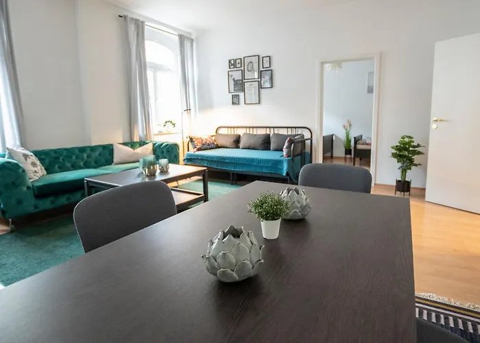 شقة Mittendrin, Tolles Balkon-apartment اتسوكو