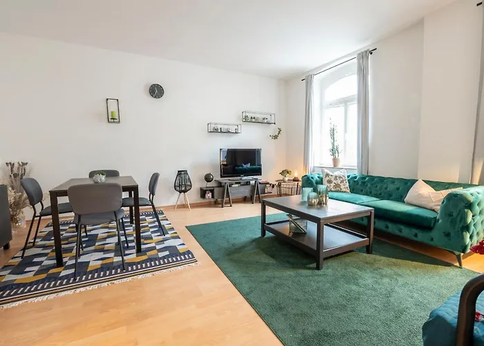 Mittendrin, Tolles Balkon-apartment اتسوكو